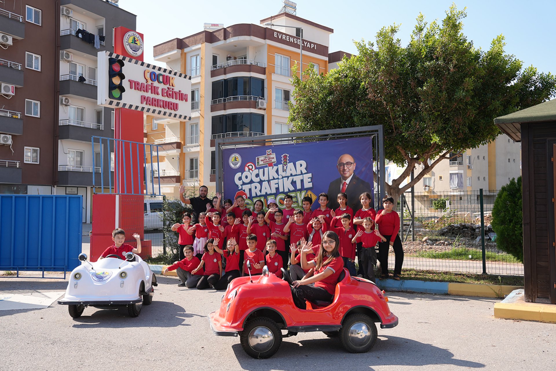 Erdemli Belediyesi’nden geleceğin sürücülerine trafik bilinci